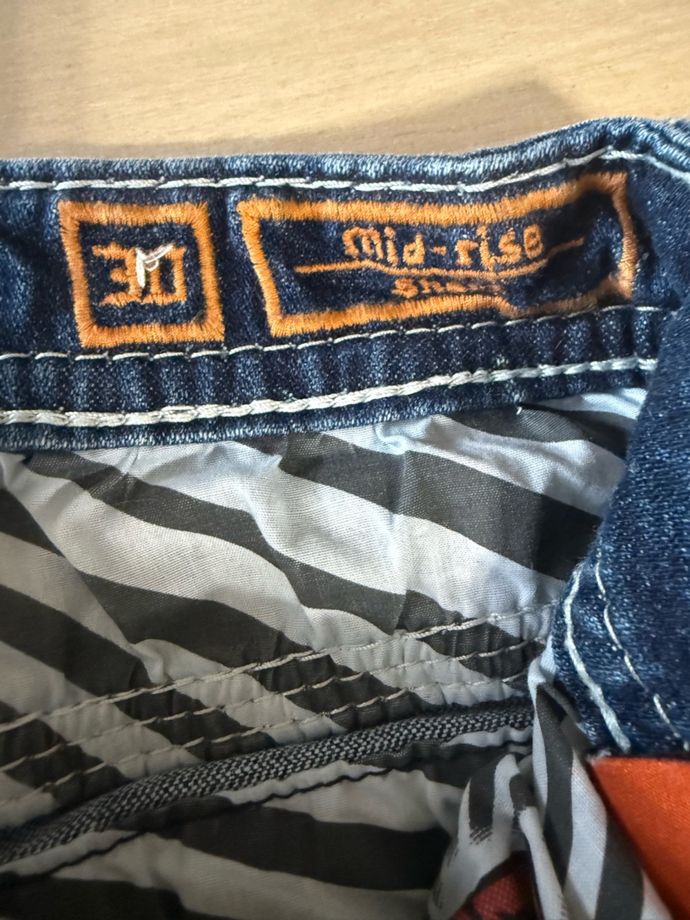 Rock Revival NURI  Distressed Denim Short Shorts - 30 mid rise PINK - Picture 4 of 7